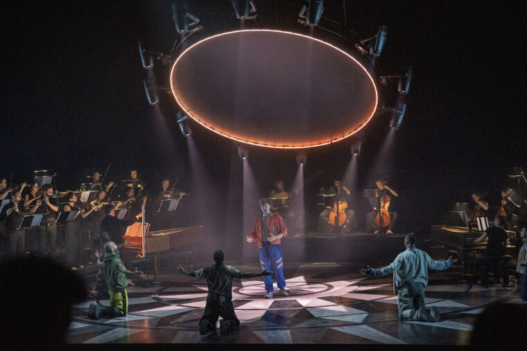 Les Indes Galantes cast on stage at the Grange Festival