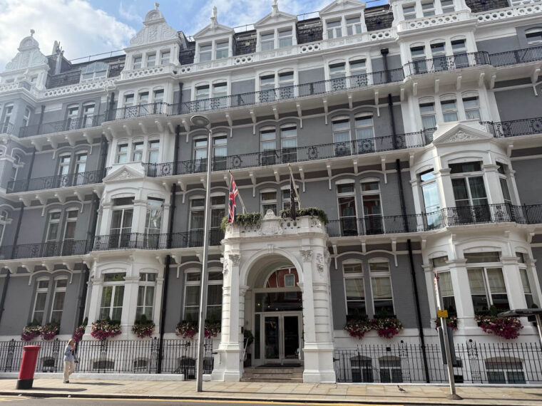 The Ampersand Hotel exterior