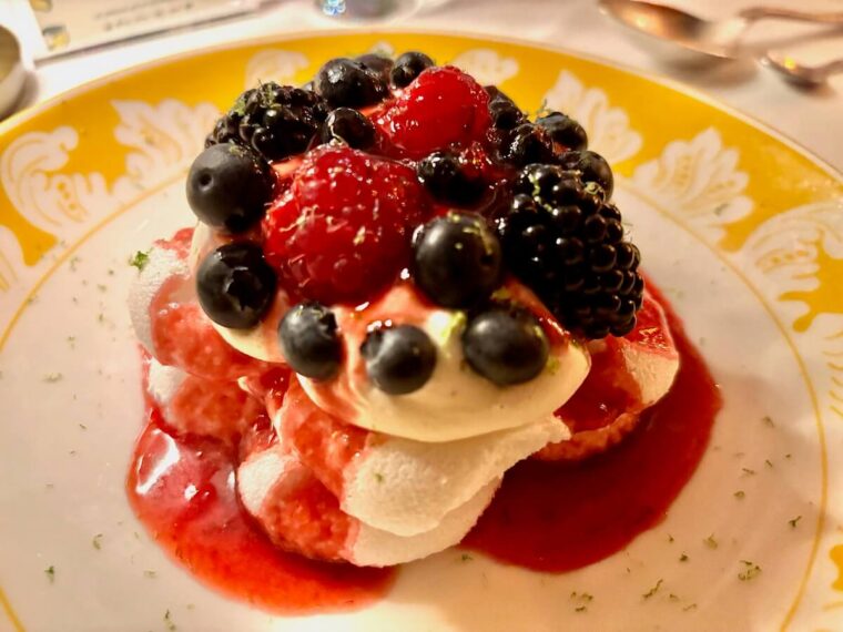 Jacuzzi fruit meringue