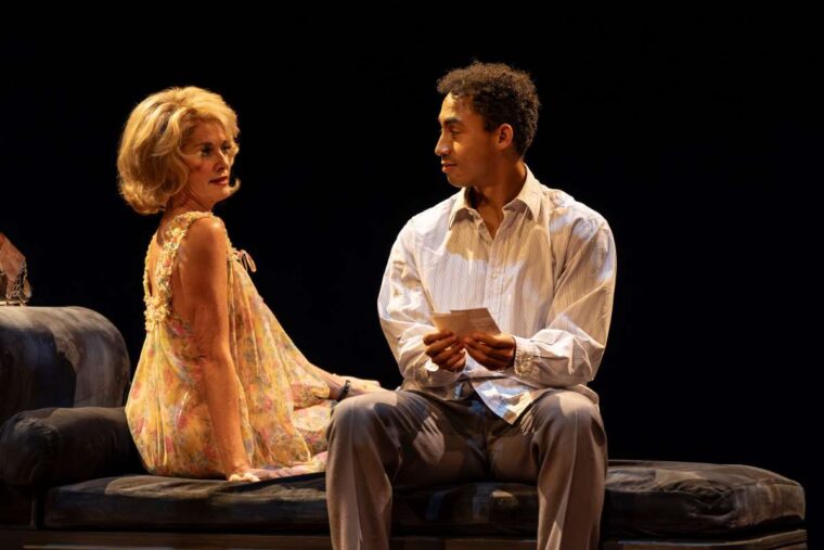 Tamzin Outhwaite & Jordan Stephens in Entertaining Mr Sloane at Young Vic. ©Ellie Kurttz