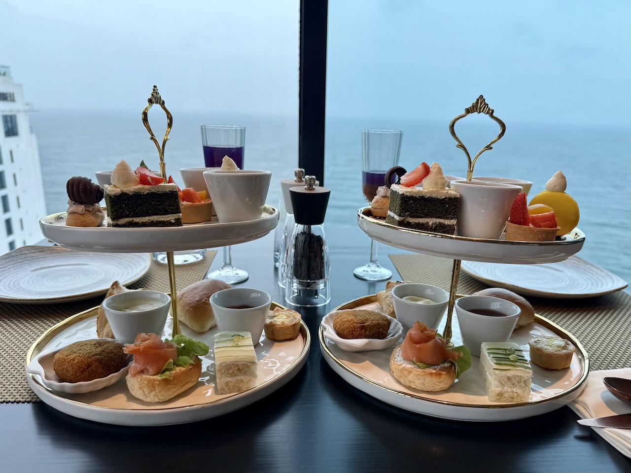 Club Pahana afternoon tea Amari Colombo Hotel