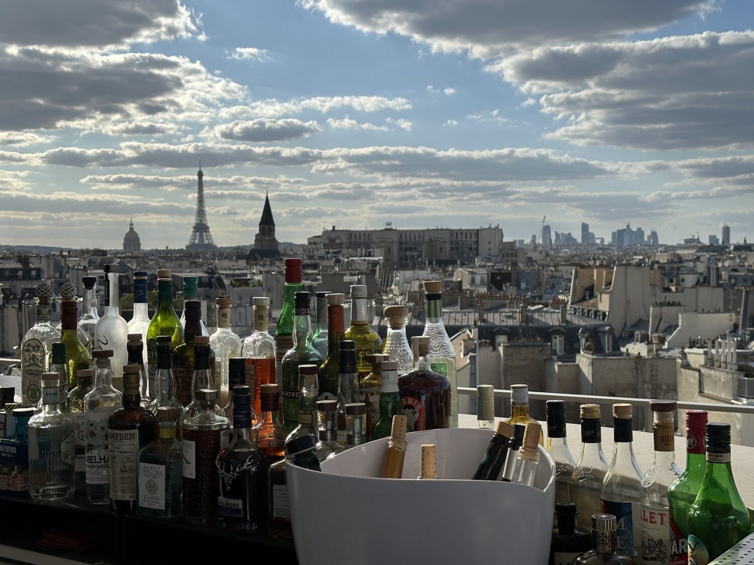 Hotel Dame des Arts, Paris, rooftop bar with exceptional views over Paris.