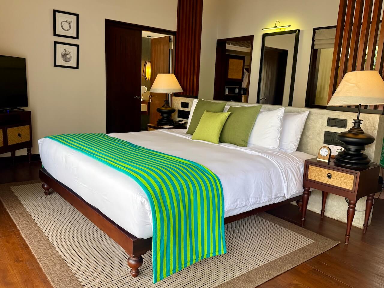 Pool Villa bedroom Anantara Kalutara