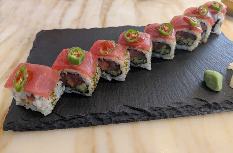 Spicy tuna roll at Caviar House