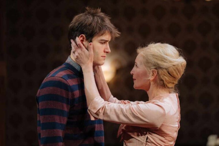 Alexander Marks as Tim and Jennifer Westfeldt as Julie in The Assembled Parties_Helen Murray_259