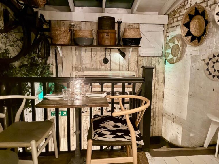 Oui Madame interior