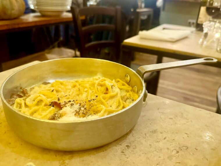 Spagetti carbonara Mele e Pere
