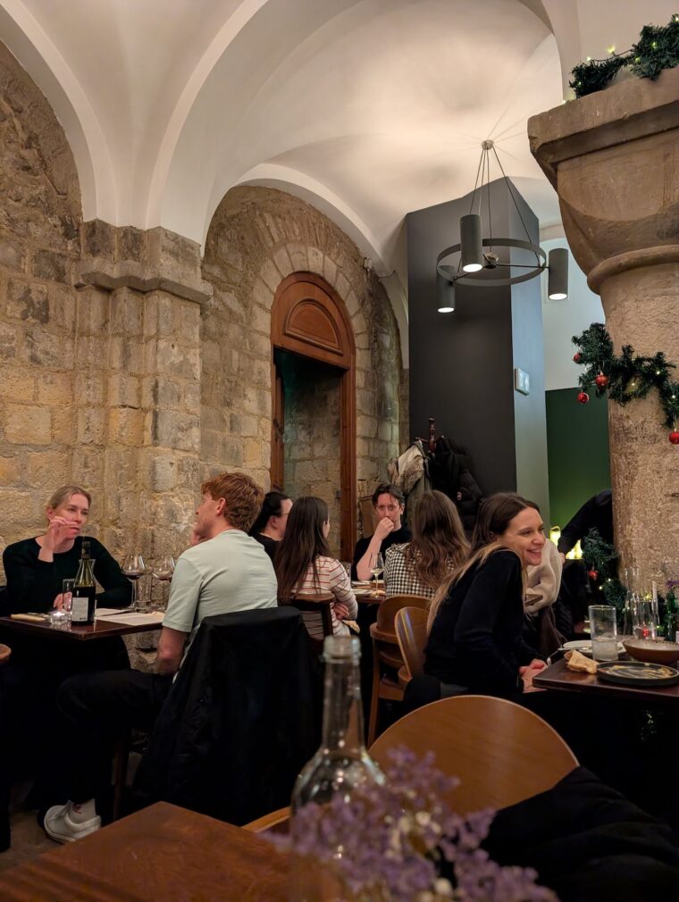 Humble Grape Bow Lane interior