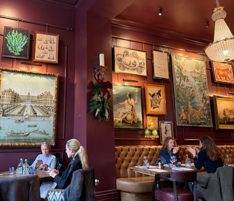 The interior of The Trafalgar, Chelsea