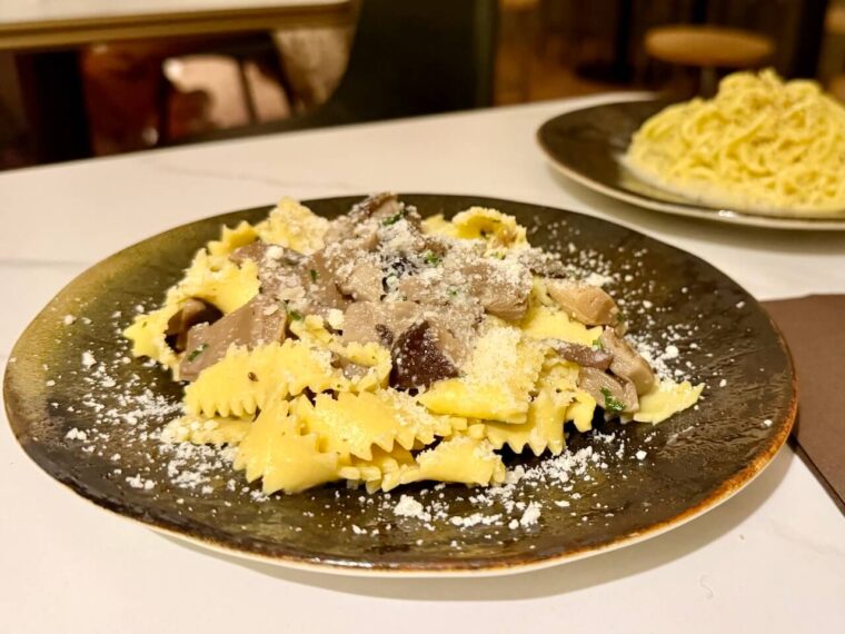Tagliatelle with mushrooms