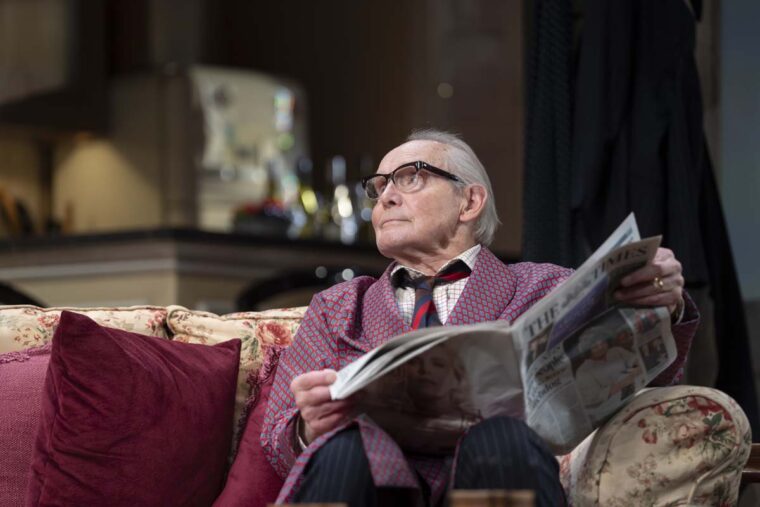 I'm Sorry, Prime Minister - Apollo Theatre