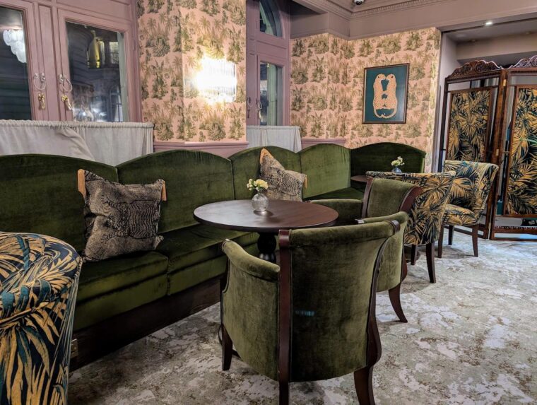 Royal Horseguards Hotel Green Parlour interior