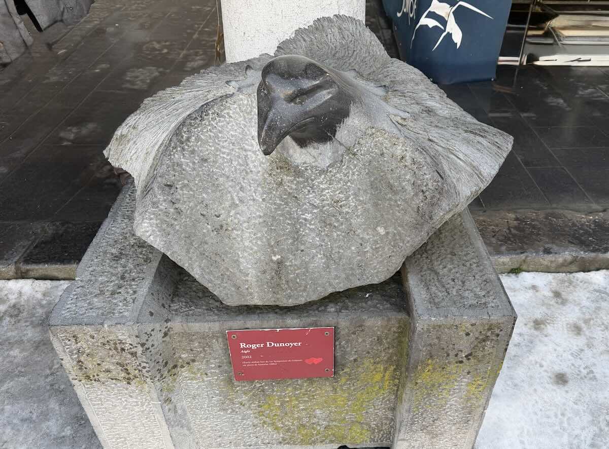 Samoëns stone sculpture of eagle