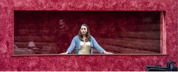 2. Pearl Chanda in Broken Glass at the Young Vic (c) Tristram Kenton