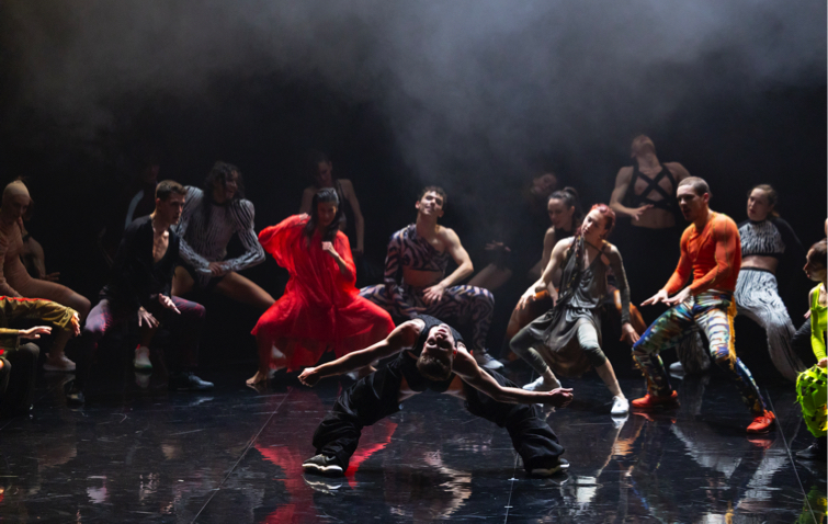 Dancers of Ballet de Lorraine urge each other on in the orgiastic A Folia