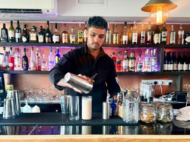 Colombo Kitchen barman