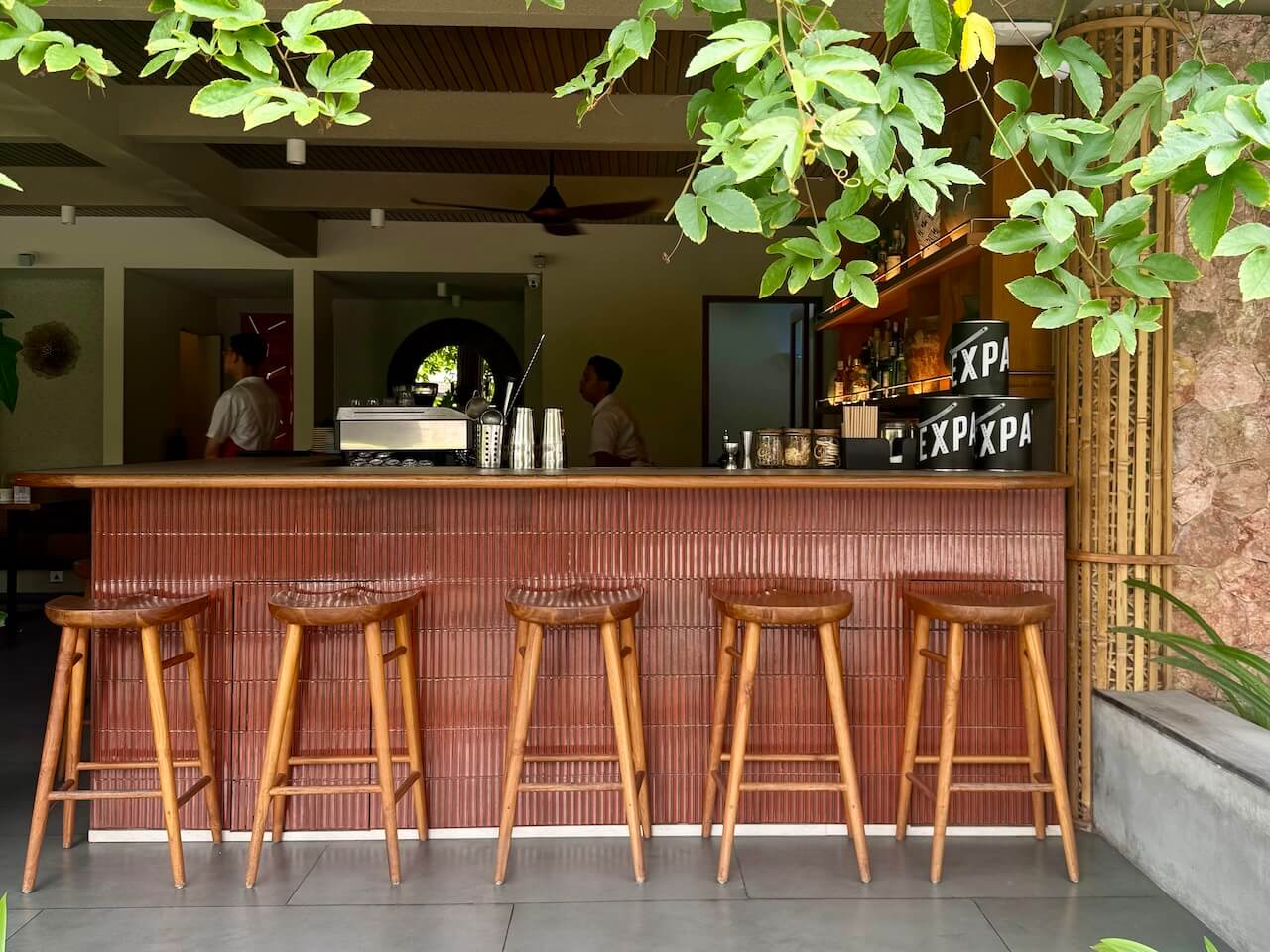 THARA  Bar Chesa Canggu