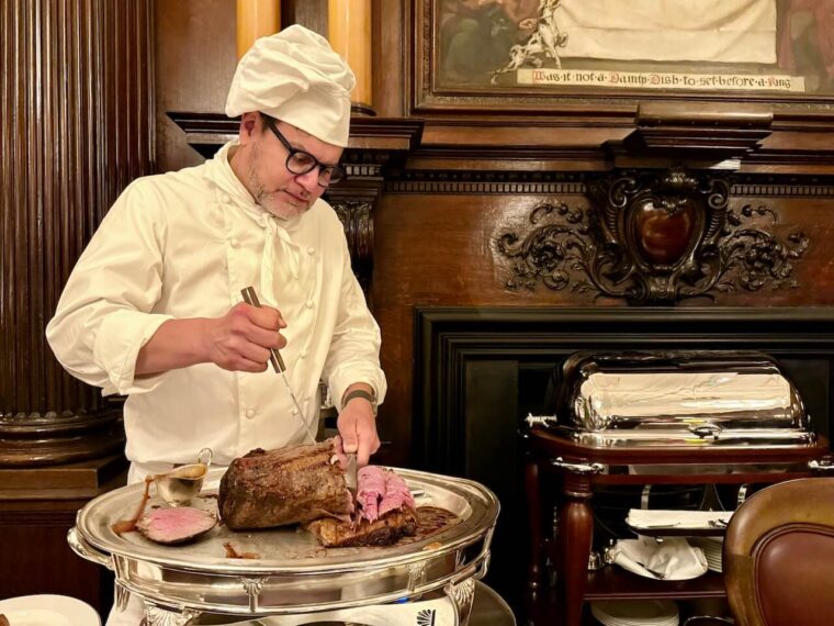 Silver trolley carvery at Simpson's 