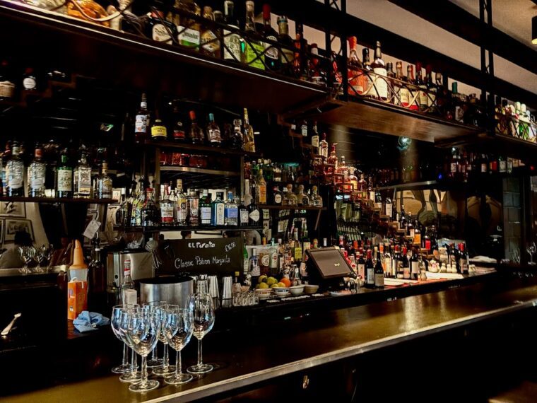 EL PIRATA BAR