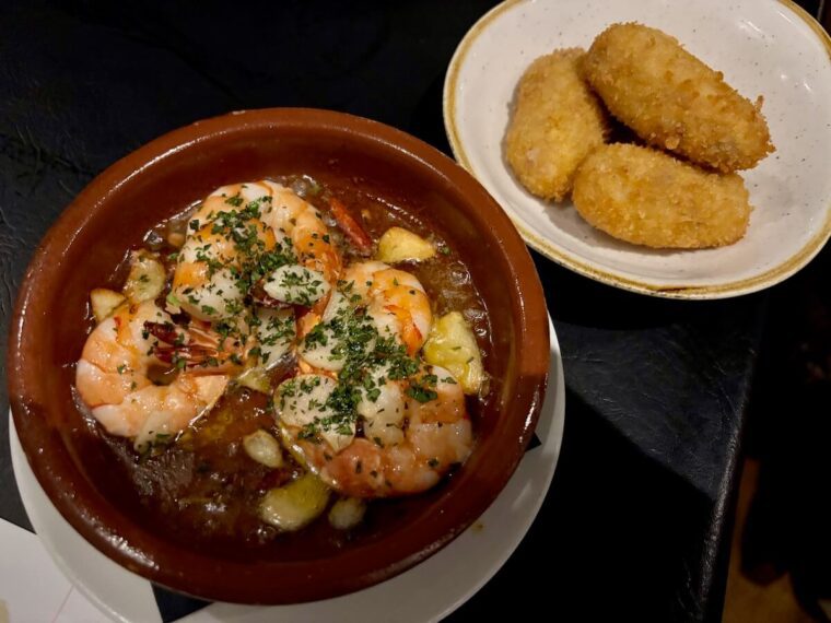 EL PIRATA PRAWNS AND CROQUETAS