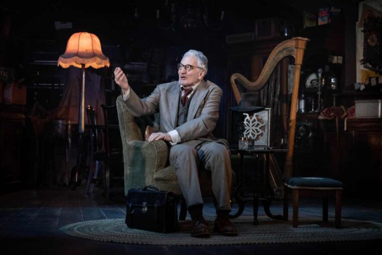 Henry Goodman as Gregory Solomon in The Price at Marylebone Theatre, Credit Mark Senior