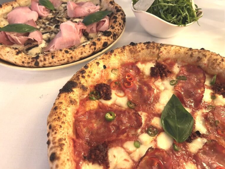 Pizzas Mucci's