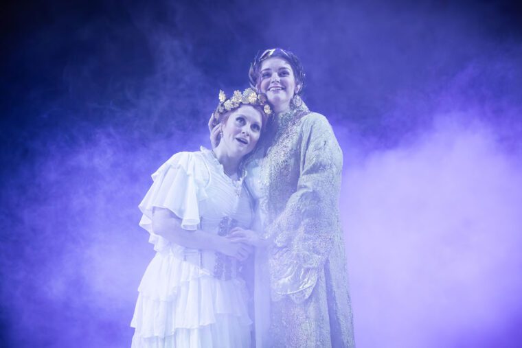 Claire Lees as Minerva and Jessica Cale as Giunone in Ulisse at Garsington Opera 2026