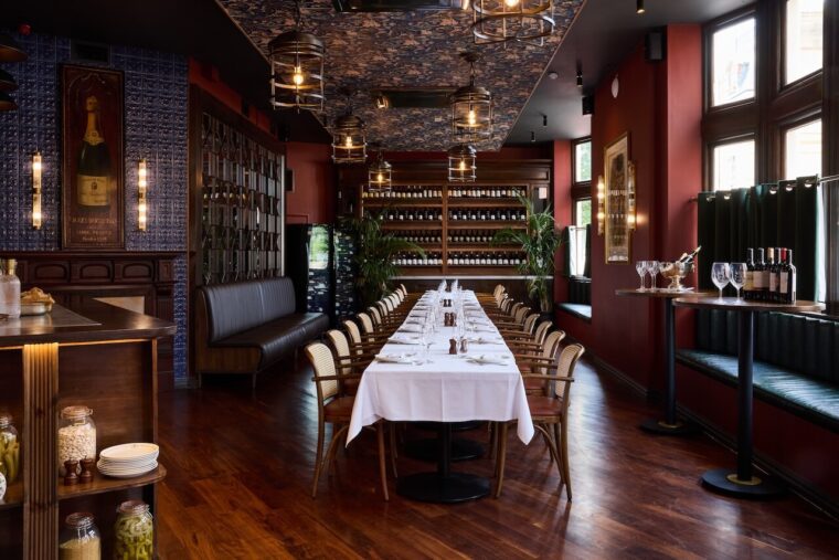 Prince Arthur in Belgravia dining room