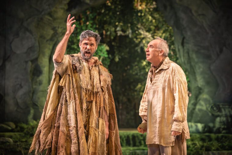 Ed Lyon (Ulisse) disguised as the beggar and James Gilchrist as Eumete his old servant in Il ritorno d&rsquo;Ulisse at Garsington Opera &copy; Craig Fuller
