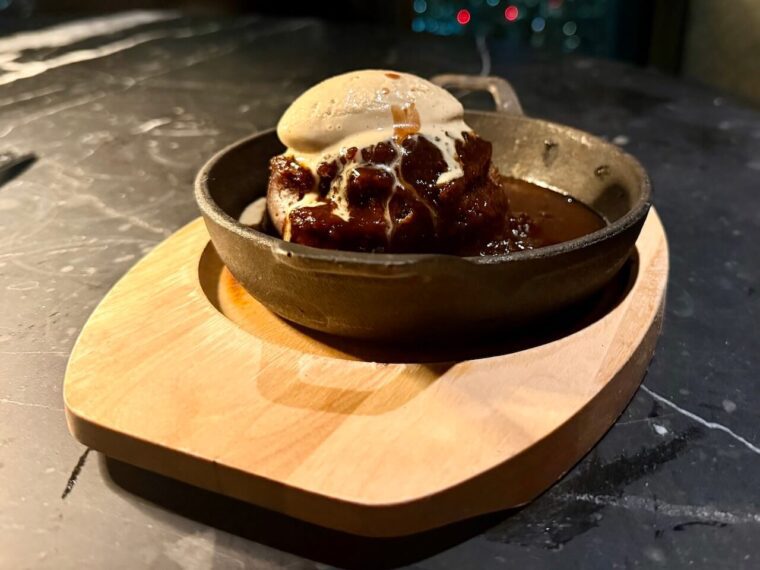 sticky toffee pudding