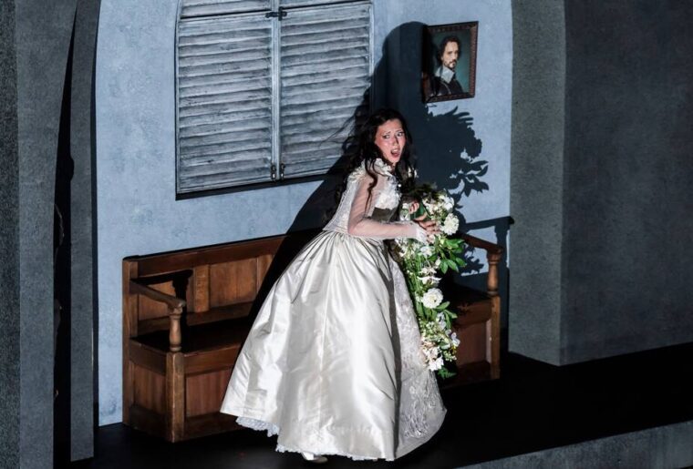 I Puritani- Lisette Oropesa