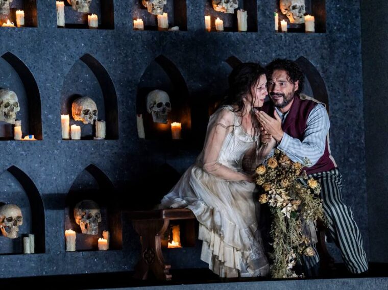 I Puritani- Elvira and Arturo