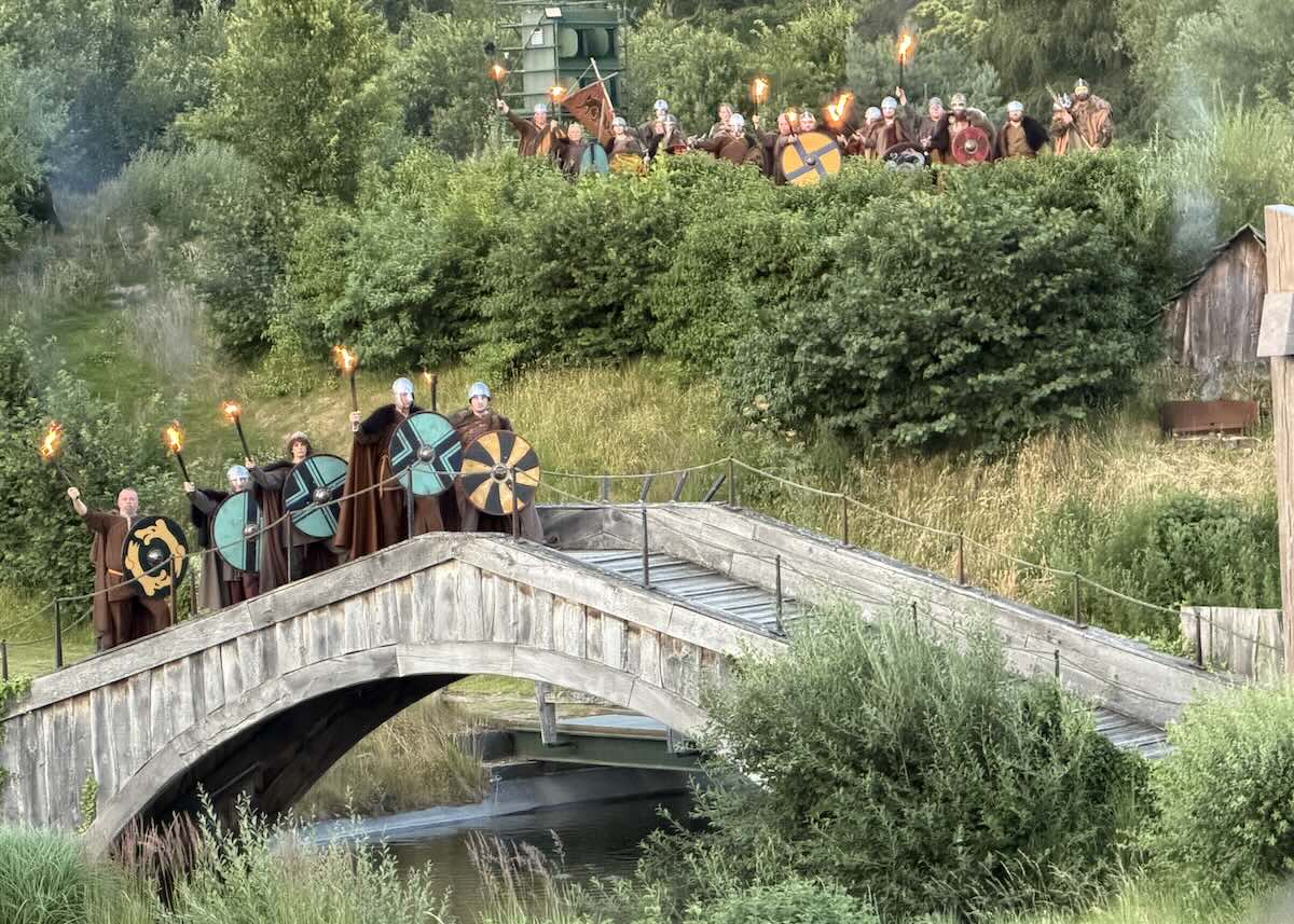 Kynren - An Epic tale of England warriors preparing for combat