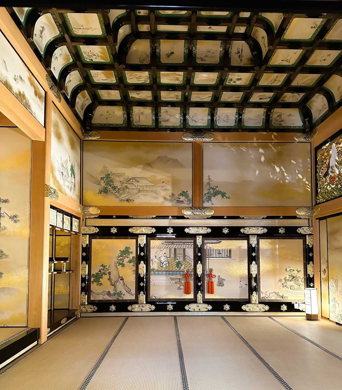 Nagoya Castle Hammaru Palace interior