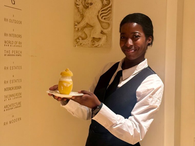 RH London Service with a Smile