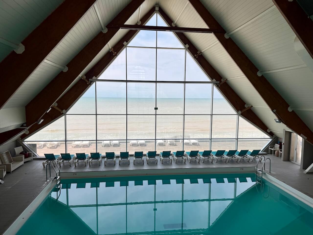 Novotel Thalassa Le Touquet swimming pool