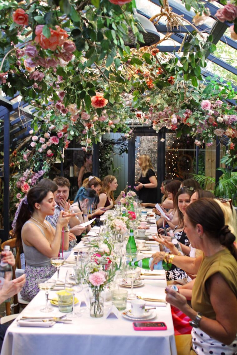 Afternoons in Bloom table with guests - credit Jeanne Horak