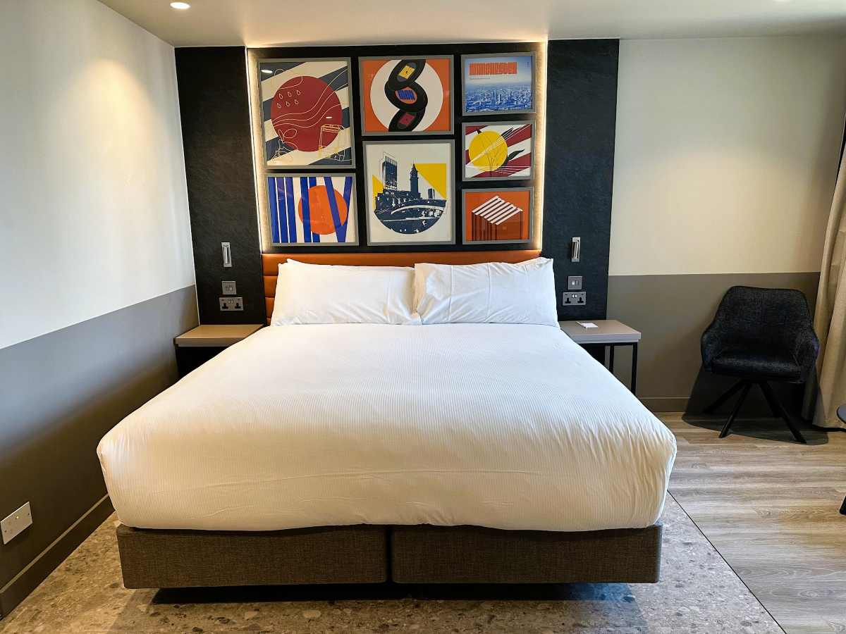 Aloft By Marriott Manchester Deluxe King room