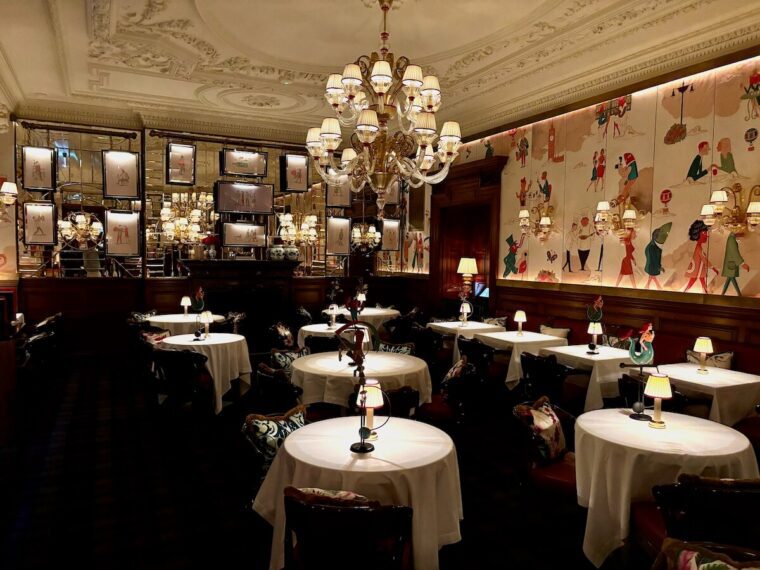 LANGOSTERIA historical room