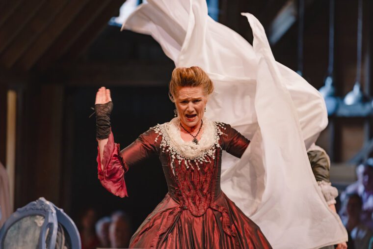 Lucy_J_Toms-MarriageofFigaro-0028