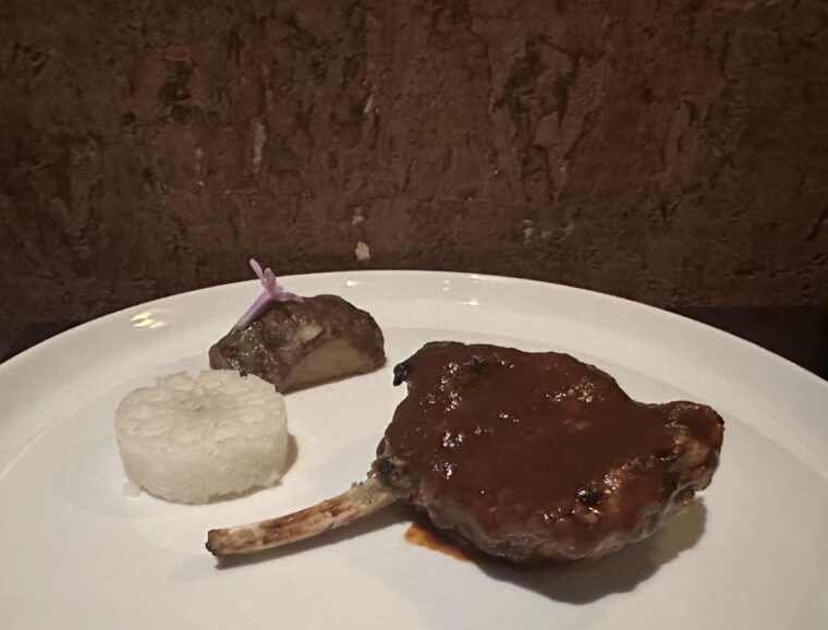 Tresind lamb chop vindaloo, artichoke and sanna