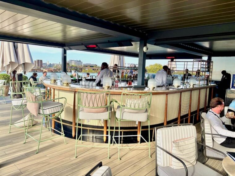 FULHAM SKY DECK TOP FLOOR BAR