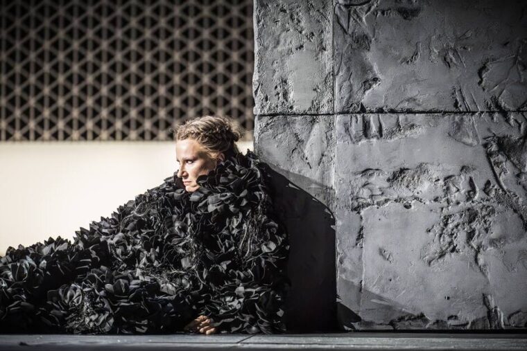 KUNDRY-Parsifal ROH PROD-01088